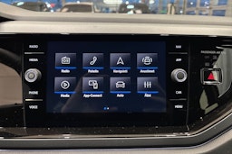 punainen Volkswagen Taigo 2026 kuva 16.