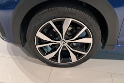 sininen Volkswagen Taigo 2025 kuva 10.