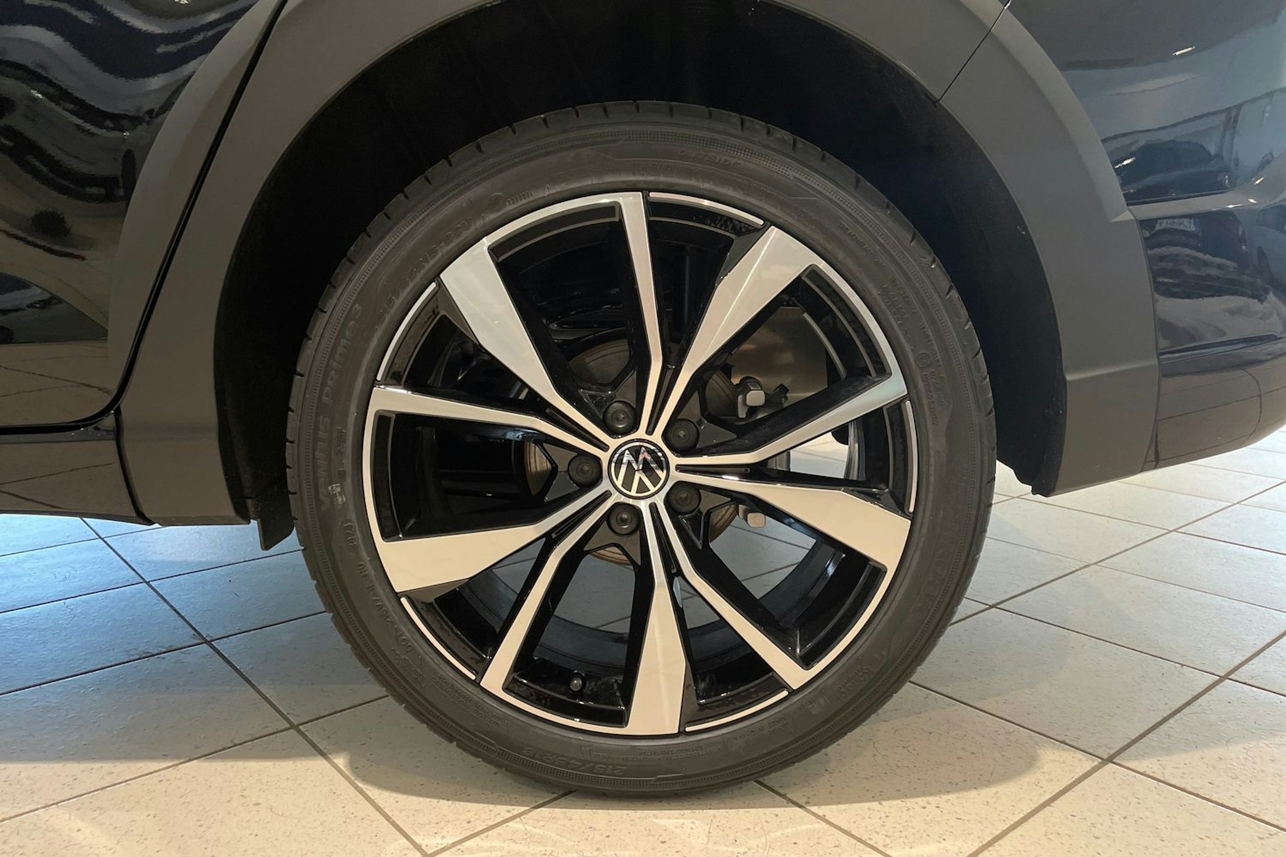 musta Volkswagen Taigo 2025 kuva 10.