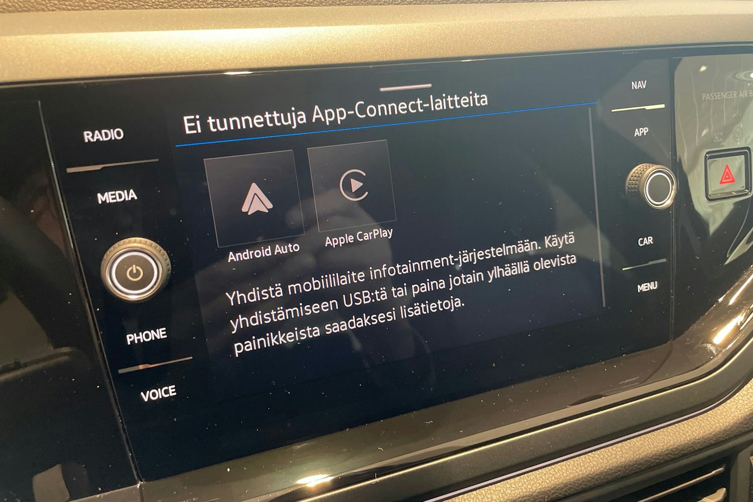 musta Volkswagen Taigo 2025 kuva 15.