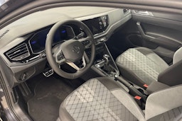 harmaa Volkswagen Taigo 2025 kuva 6.
