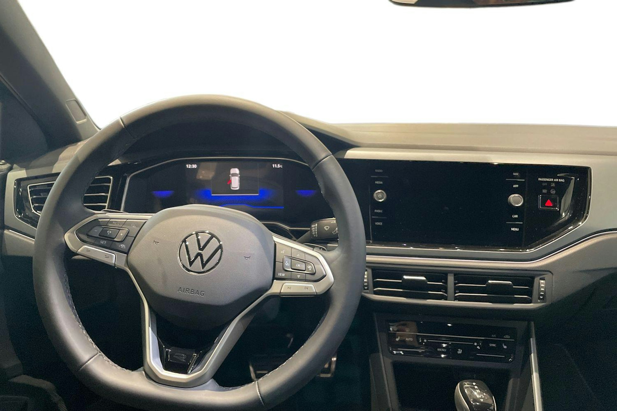 musta Volkswagen Taigo 2025 kuva 7.