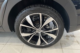 musta Volkswagen Taigo 2025 kuva 10.