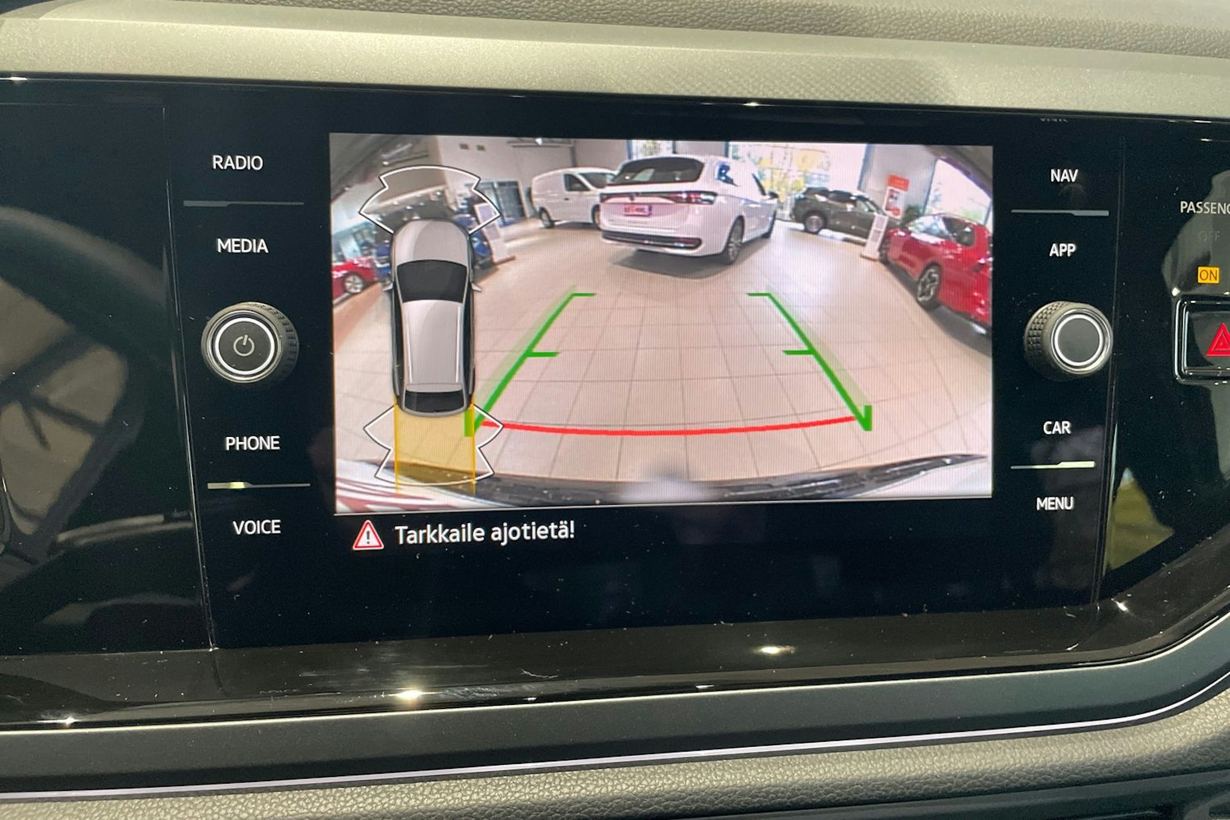 musta Volkswagen Taigo 2025 kuva 12.