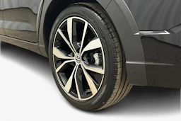 musta Volkswagen Taigo 2025 kuva 12.