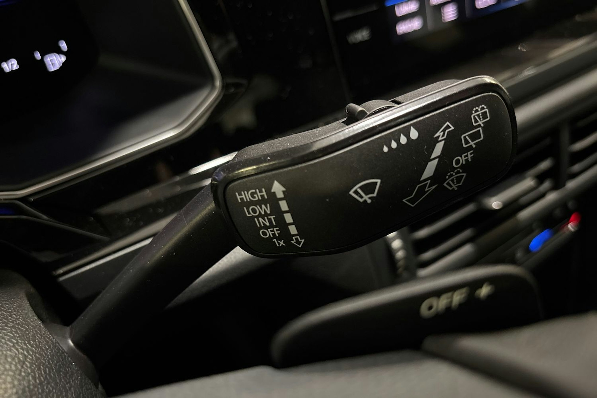 valkoinen Volkswagen Taigo 2025 kuva 4.