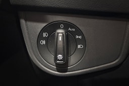 valkoinen Volkswagen Taigo 2025 kuva 6.