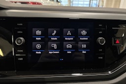 valkoinen Volkswagen Taigo 2025 kuva 9.