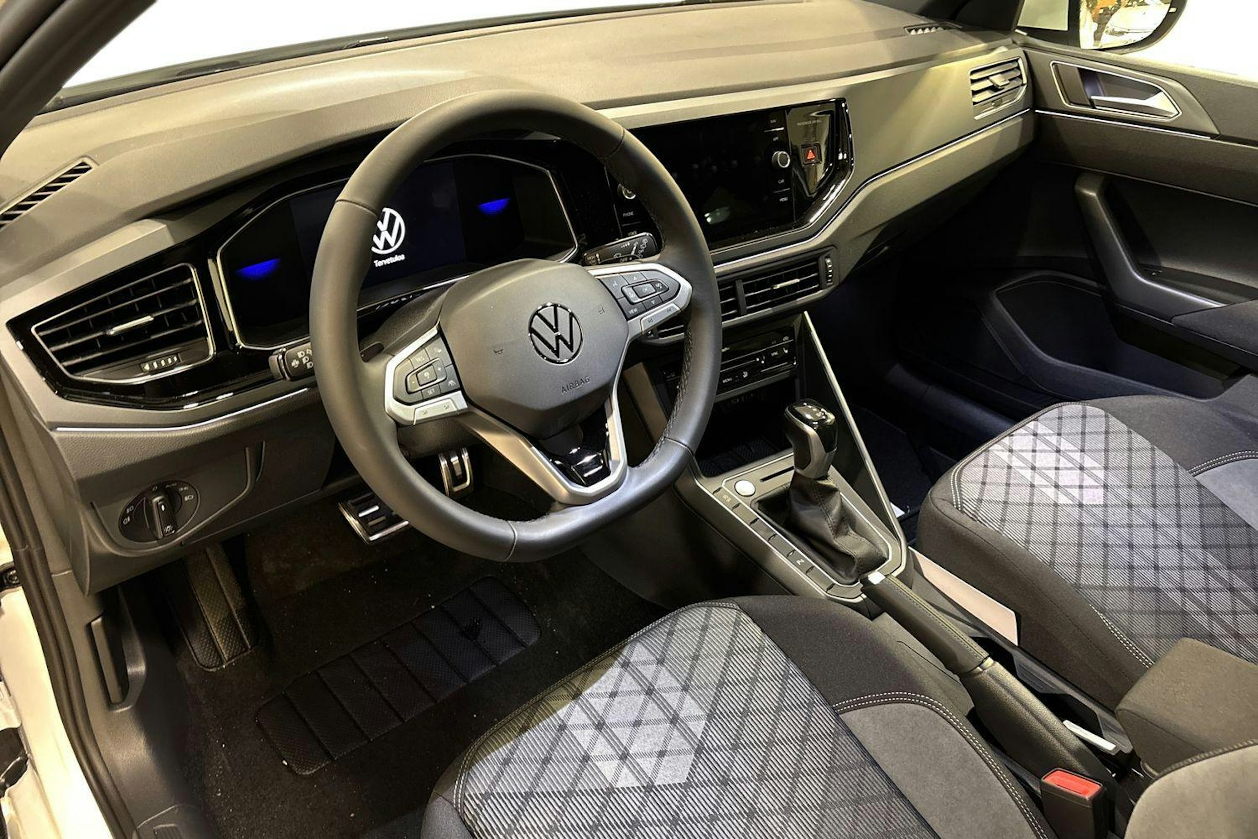 valkoinen Volkswagen Taigo 2025 kuva 17.