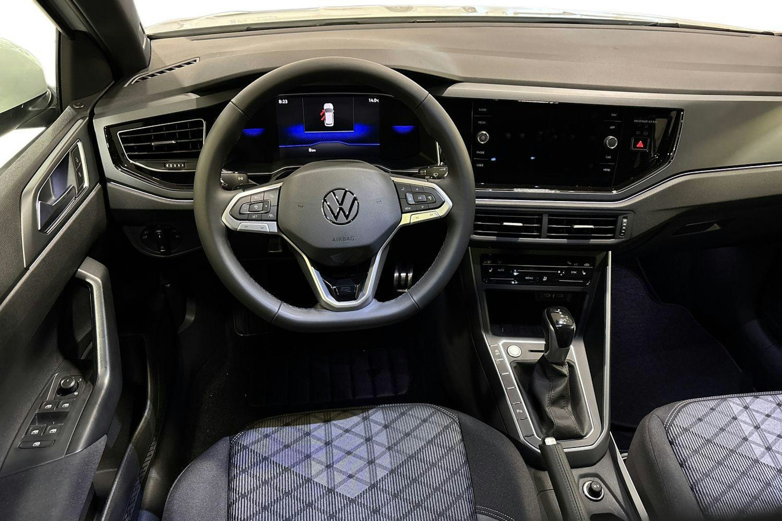 valkoinen Volkswagen Taigo 2025 kuva 18.