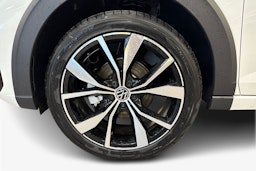 valkoinen Volkswagen Taigo 2025 kuva 20.