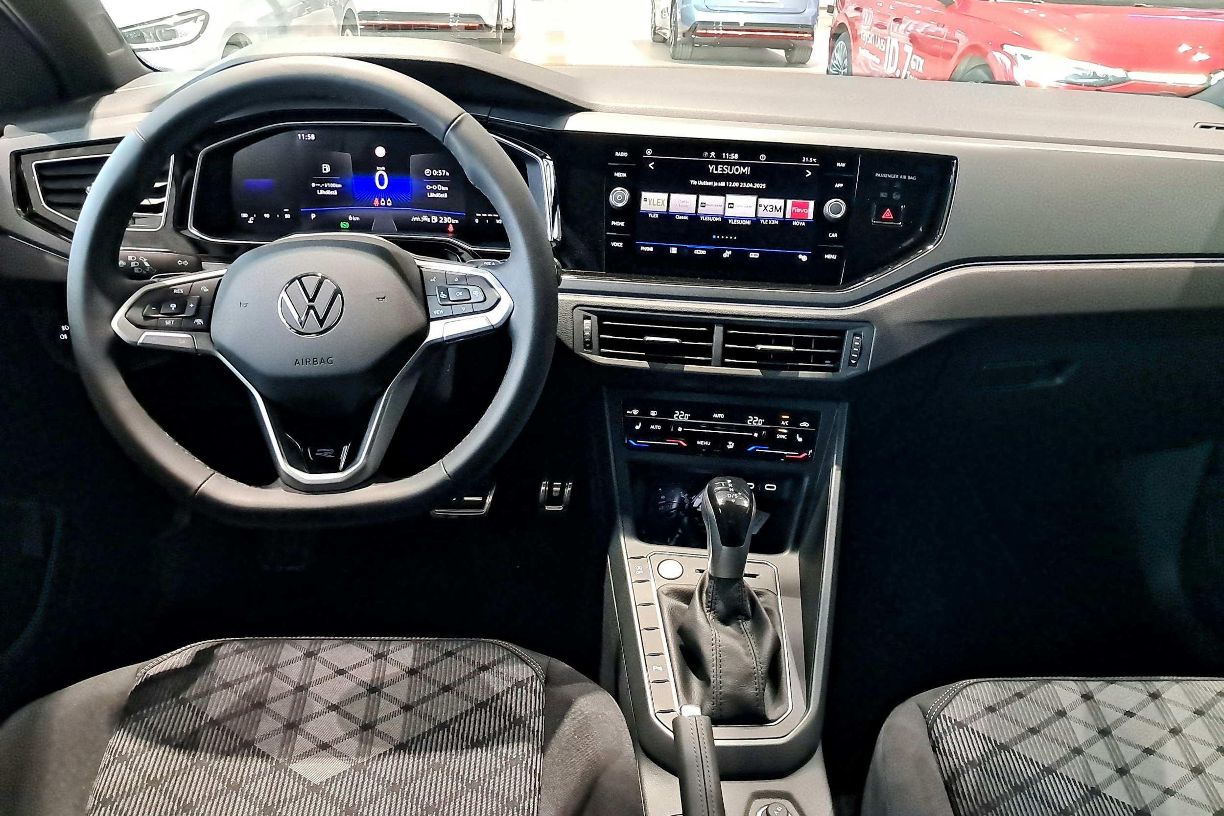 valkoinen Volkswagen Taigo 2025 kuva 7.