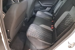 valkoinen Volkswagen Taigo 2025 kuva 8.