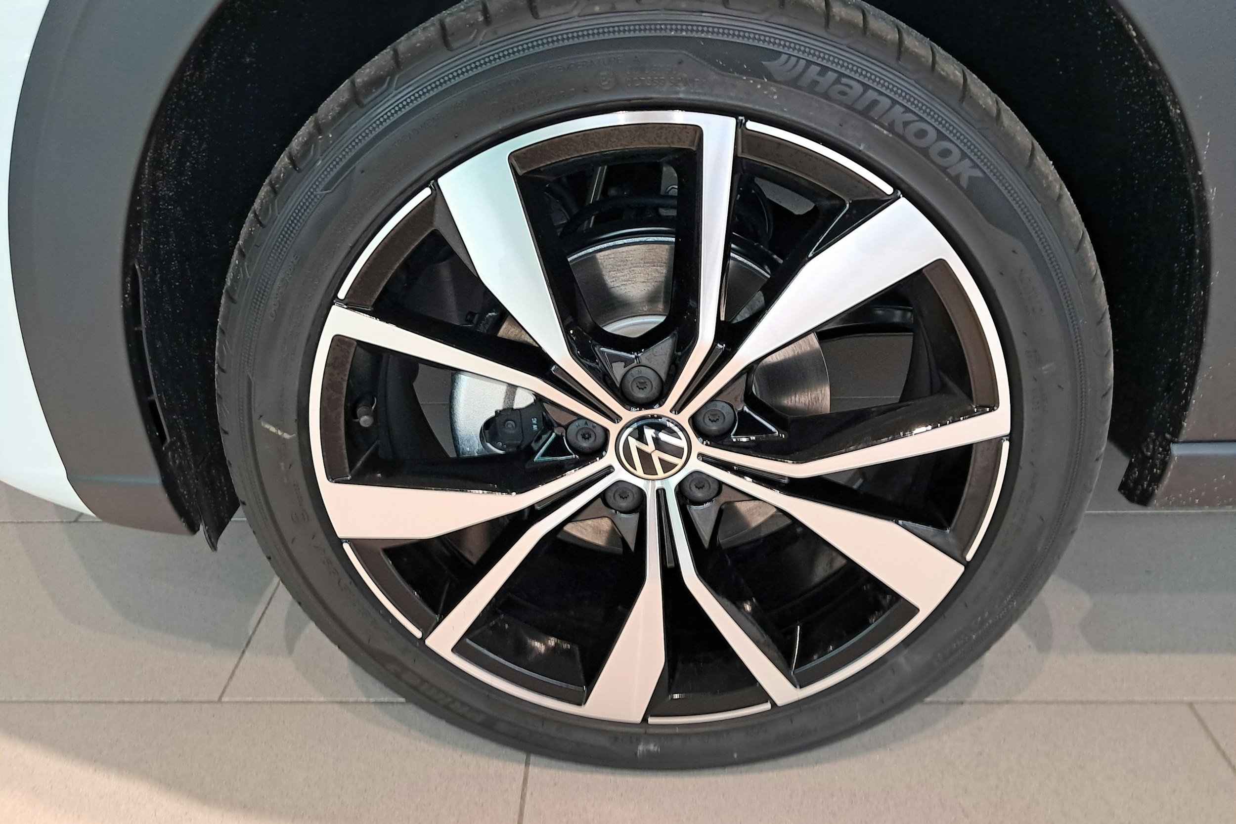 valkoinen Volkswagen Taigo 2025 kuva 9.