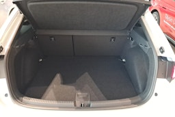 valkoinen Volkswagen Taigo 2025 kuva 12.