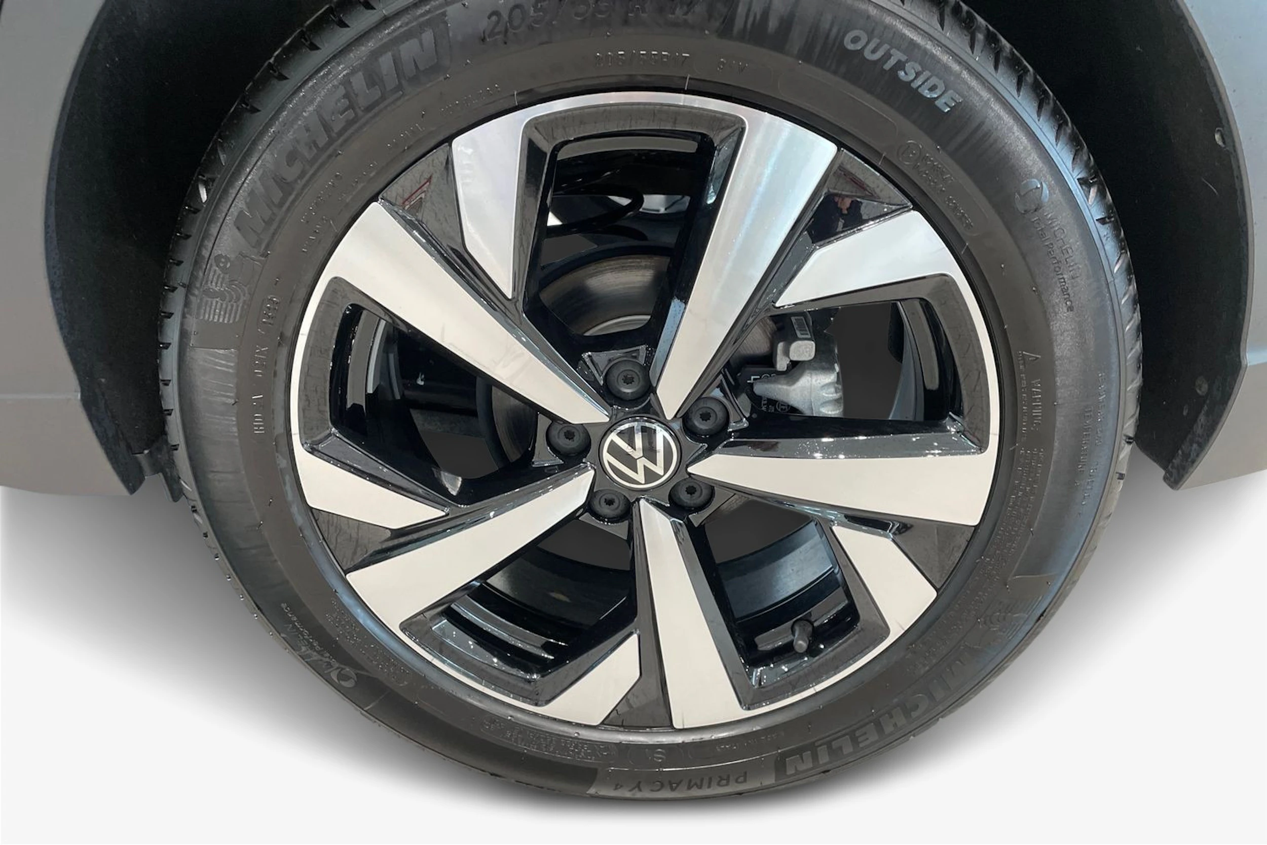 musta Volkswagen Taigo 2025 kuva 9.