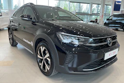 musta Volkswagen Taigo 2025 kuva 12.