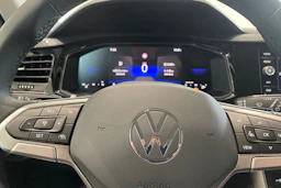 musta Volkswagen Taigo 2025 kuva 14.