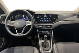 harmaa Volkswagen Taigo 2025 kuva 9.