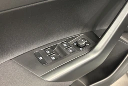 harmaa Volkswagen Taigo 2025 kuva 17.