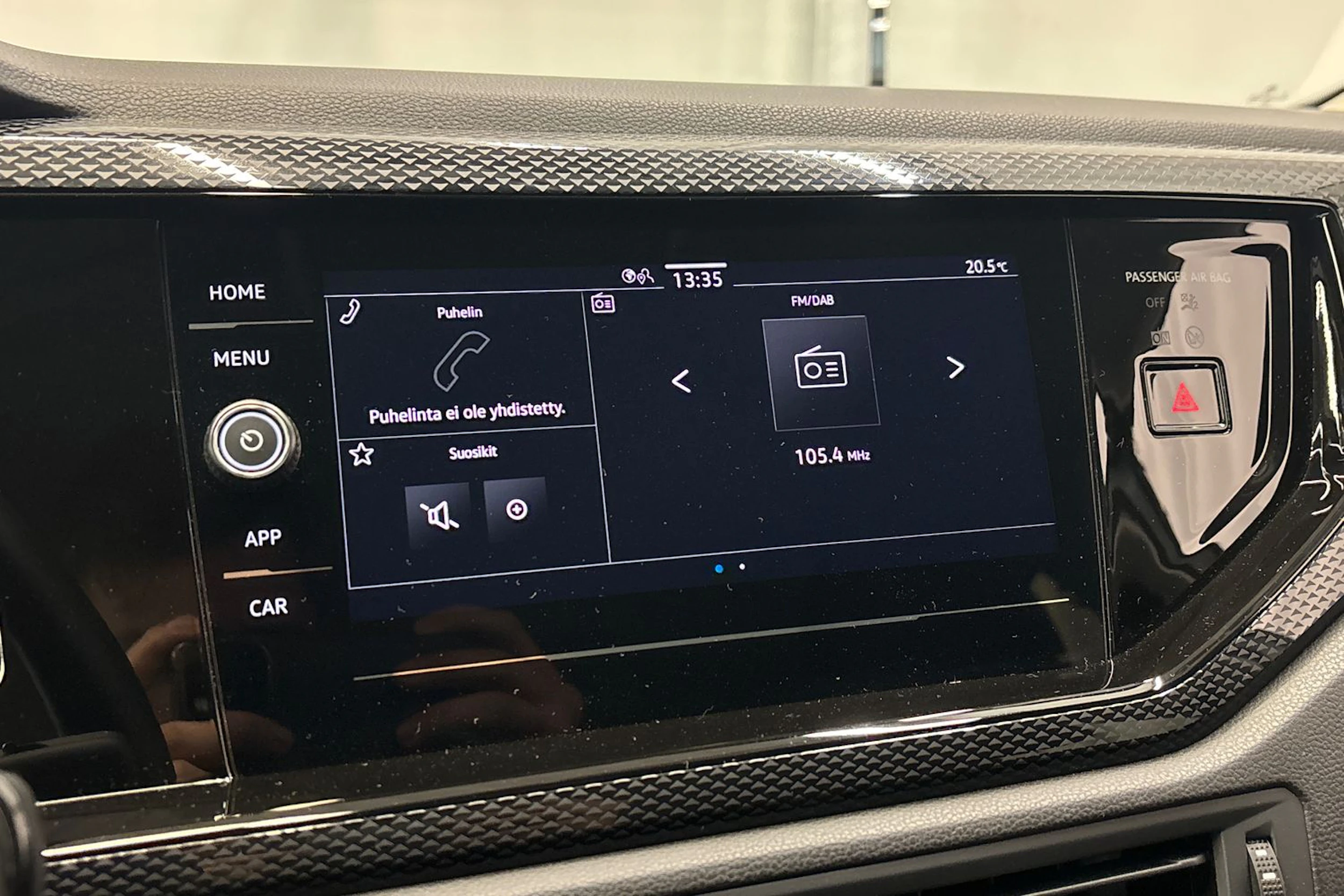 harmaa Volkswagen Taigo 2025 kuva 22.