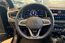 musta Volkswagen Taigo 2025 kuva 14.