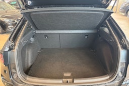 musta Volkswagen Taigo 2025 kuva 28.