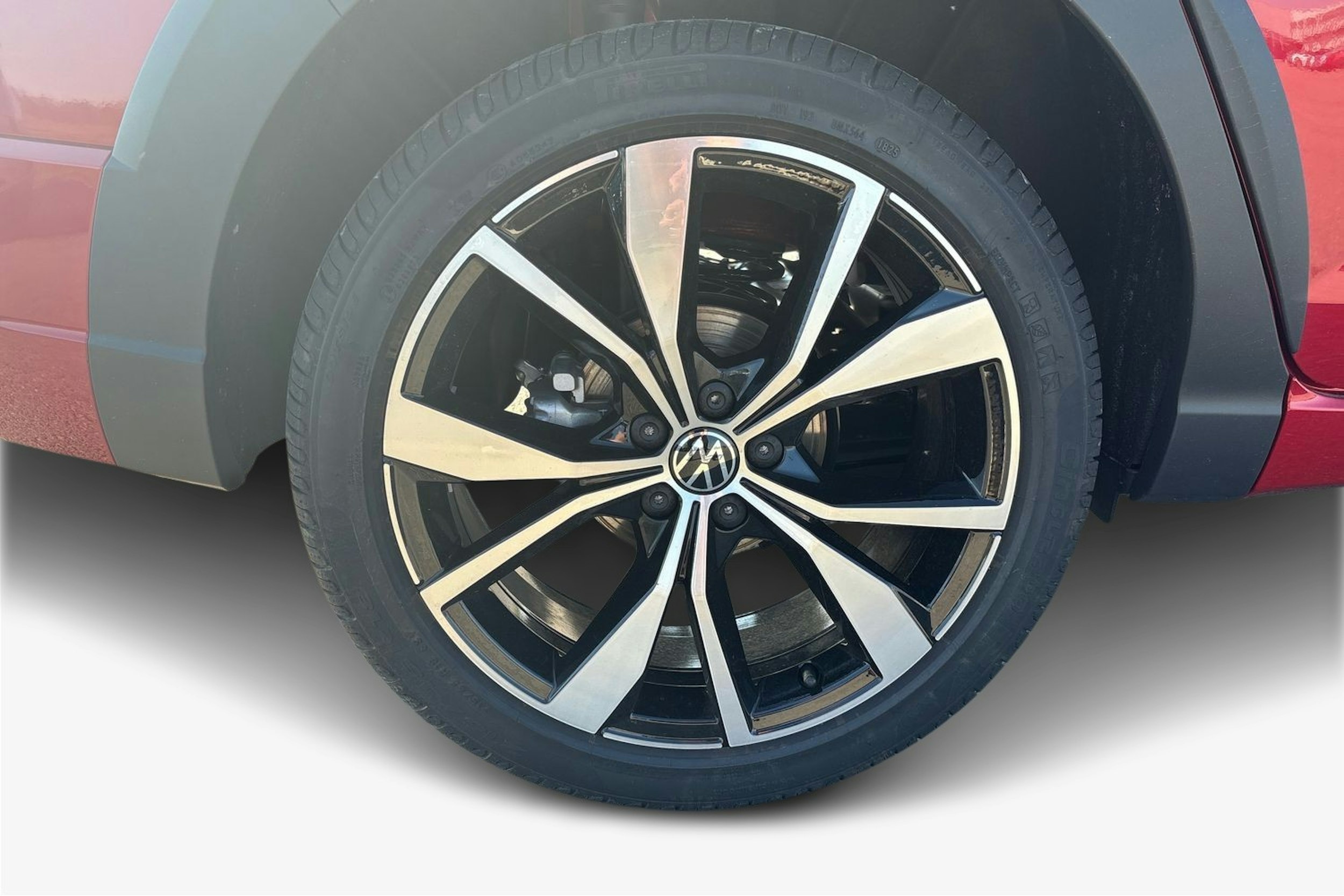 punainen Volkswagen Taigo 2025 kuva 9.