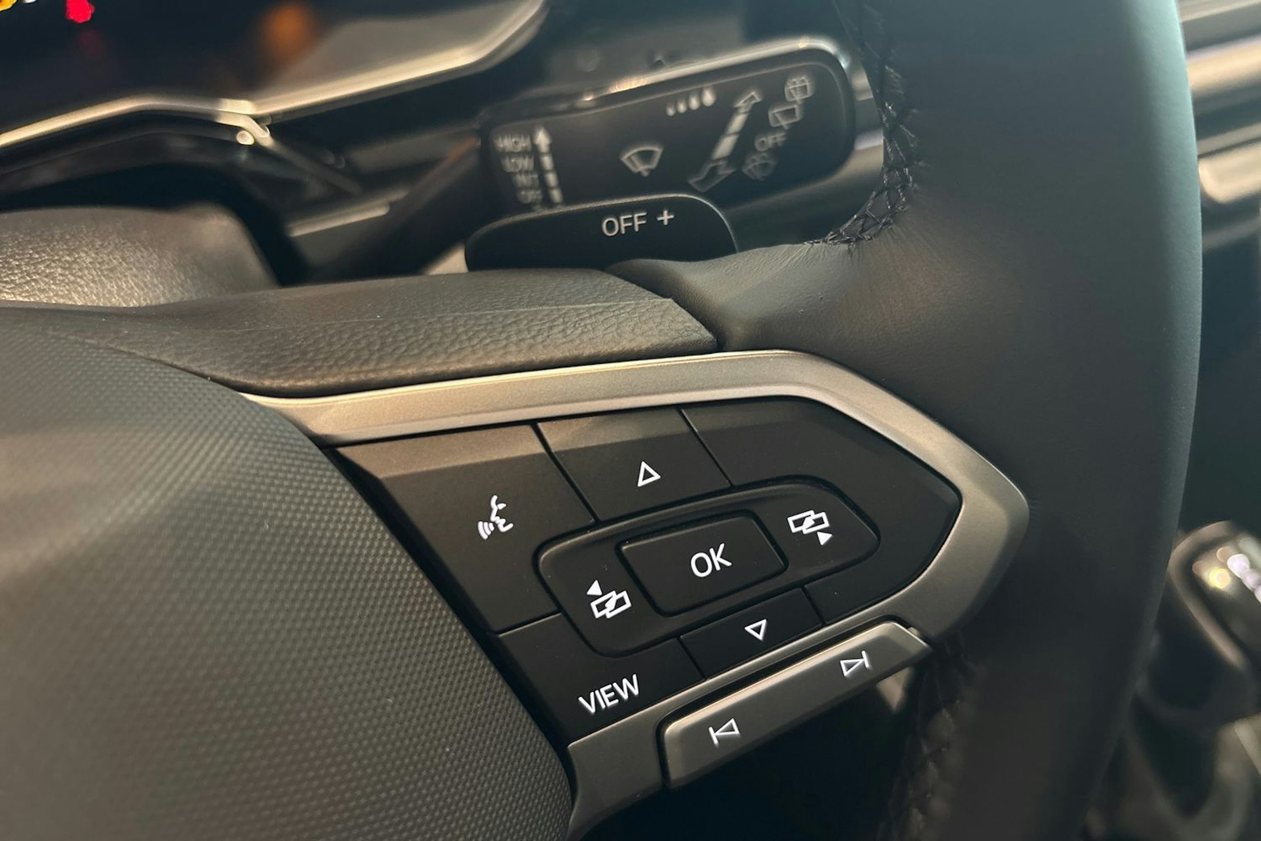 punainen Volkswagen Taigo 2025 kuva 12.