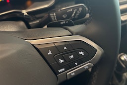 punainen Volkswagen Taigo 2025 kuva 12.