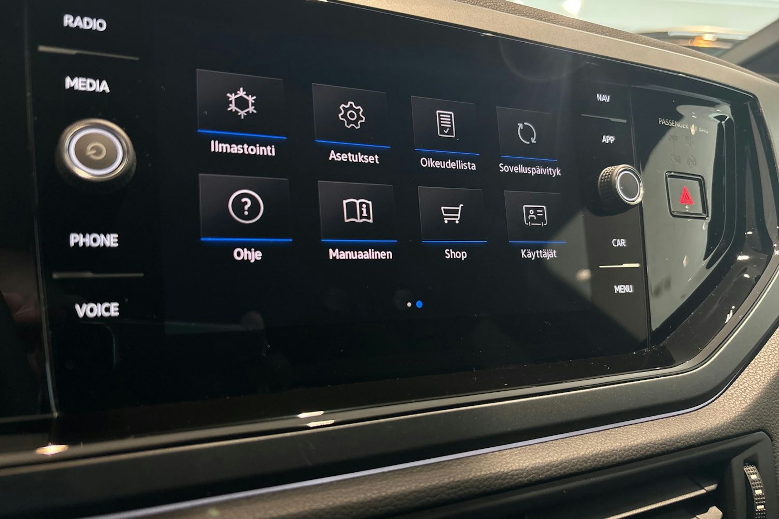 punainen Volkswagen Taigo 2025 kuva 14.