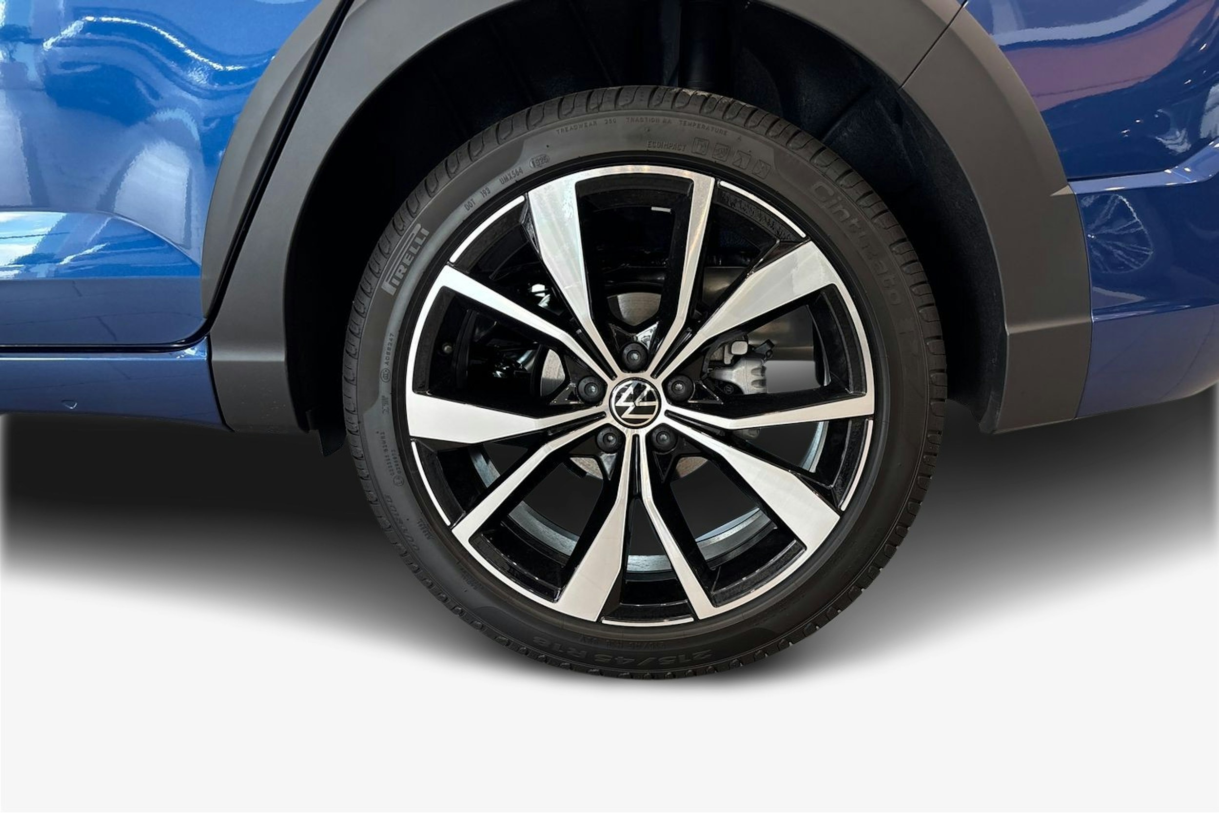 sininen Volkswagen Taigo 2025 kuva 9.