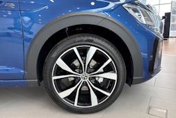 sininen Volkswagen Taigo 2025 kuva 10.