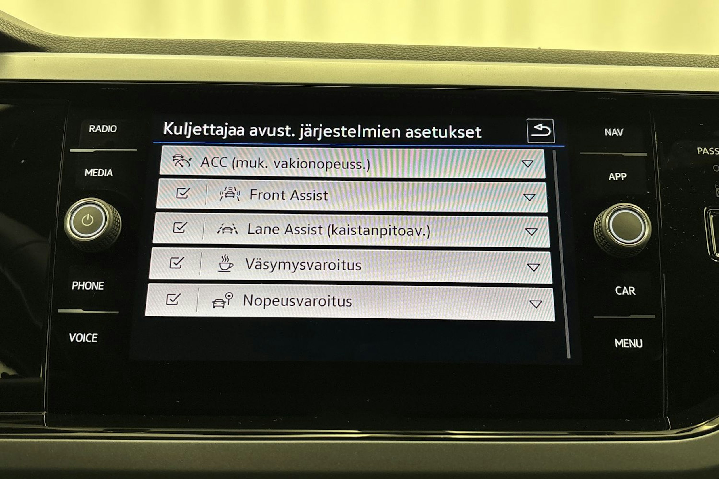 met. sininen Volkswagen Taigo 2025 kuva 15.