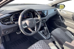 harmaa Volkswagen Taigo 2025 kuva 3.