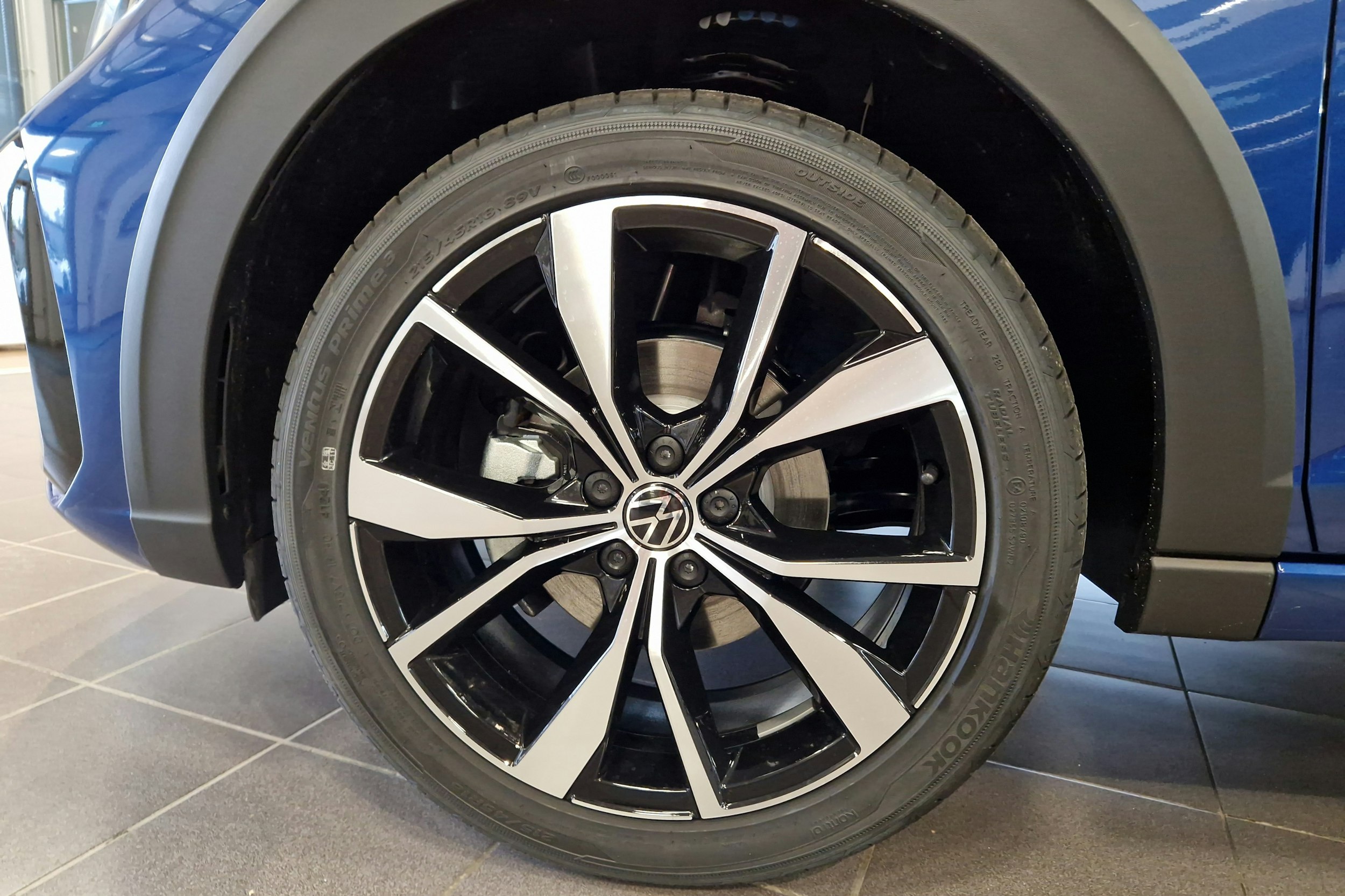 met. sininen Volkswagen Taigo 2025 kuva 9.