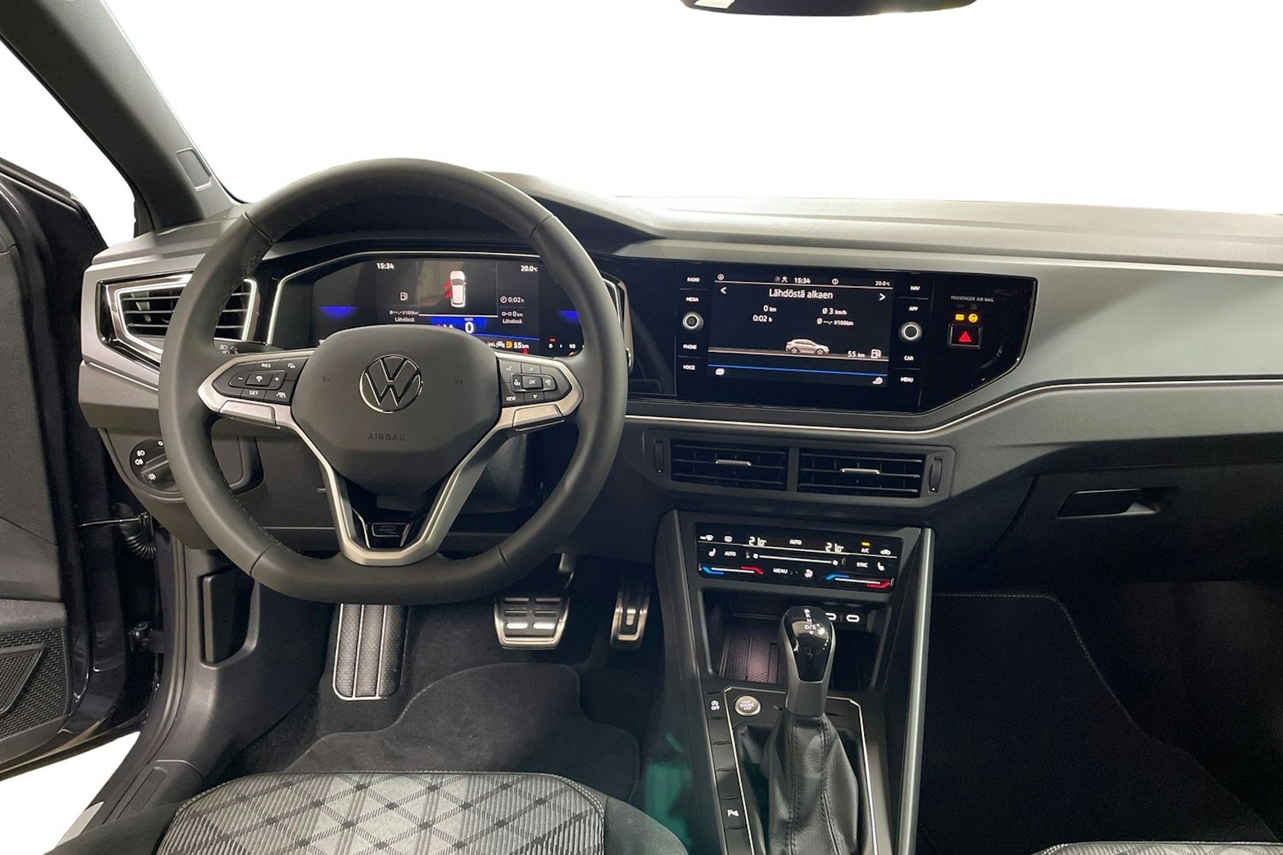 harmaa Volkswagen Taigo 2025 kuva 7.