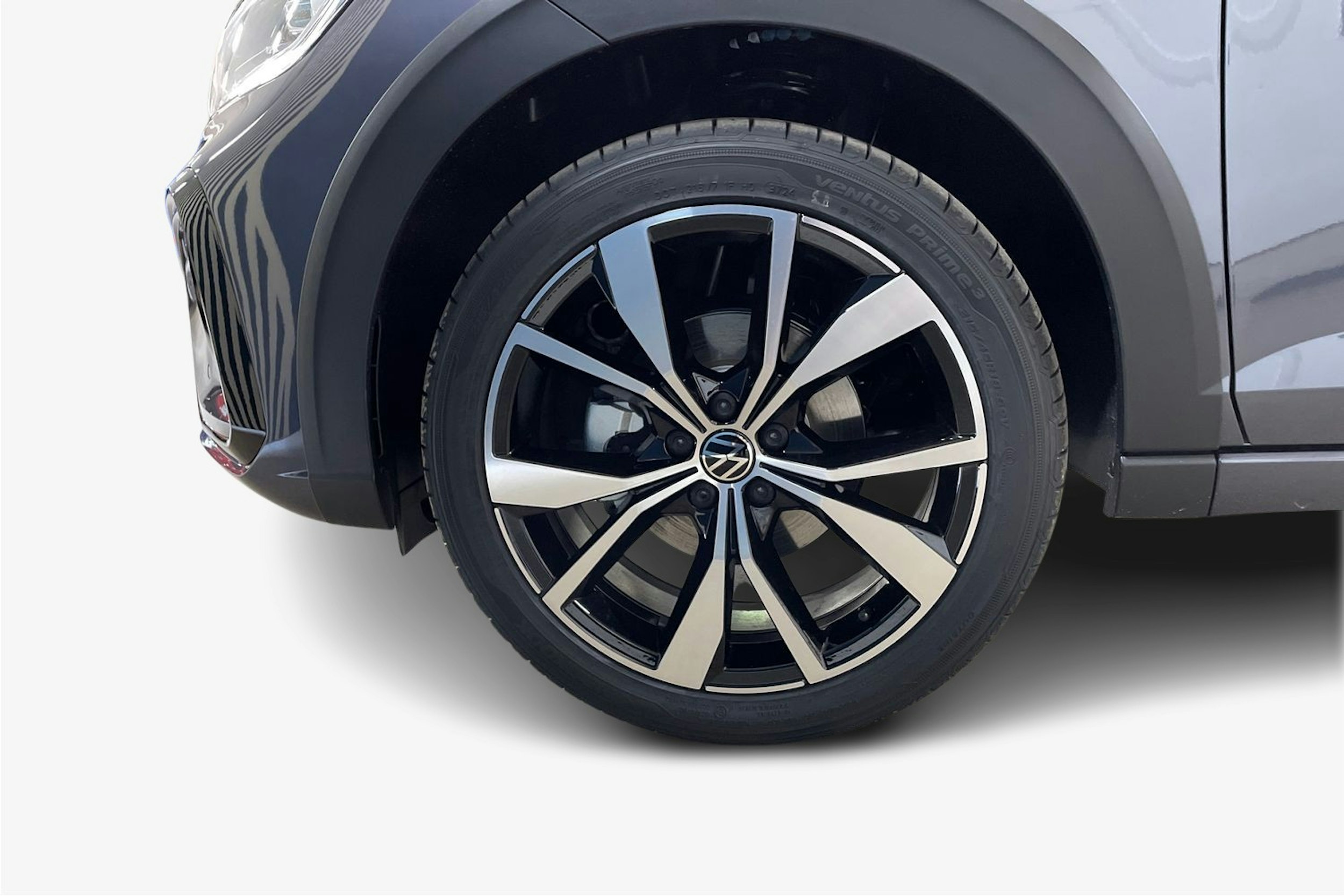 harmaa Volkswagen Taigo 2025 kuva 9.
