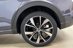 harmaa Volkswagen Taigo 2025 kuva 10.