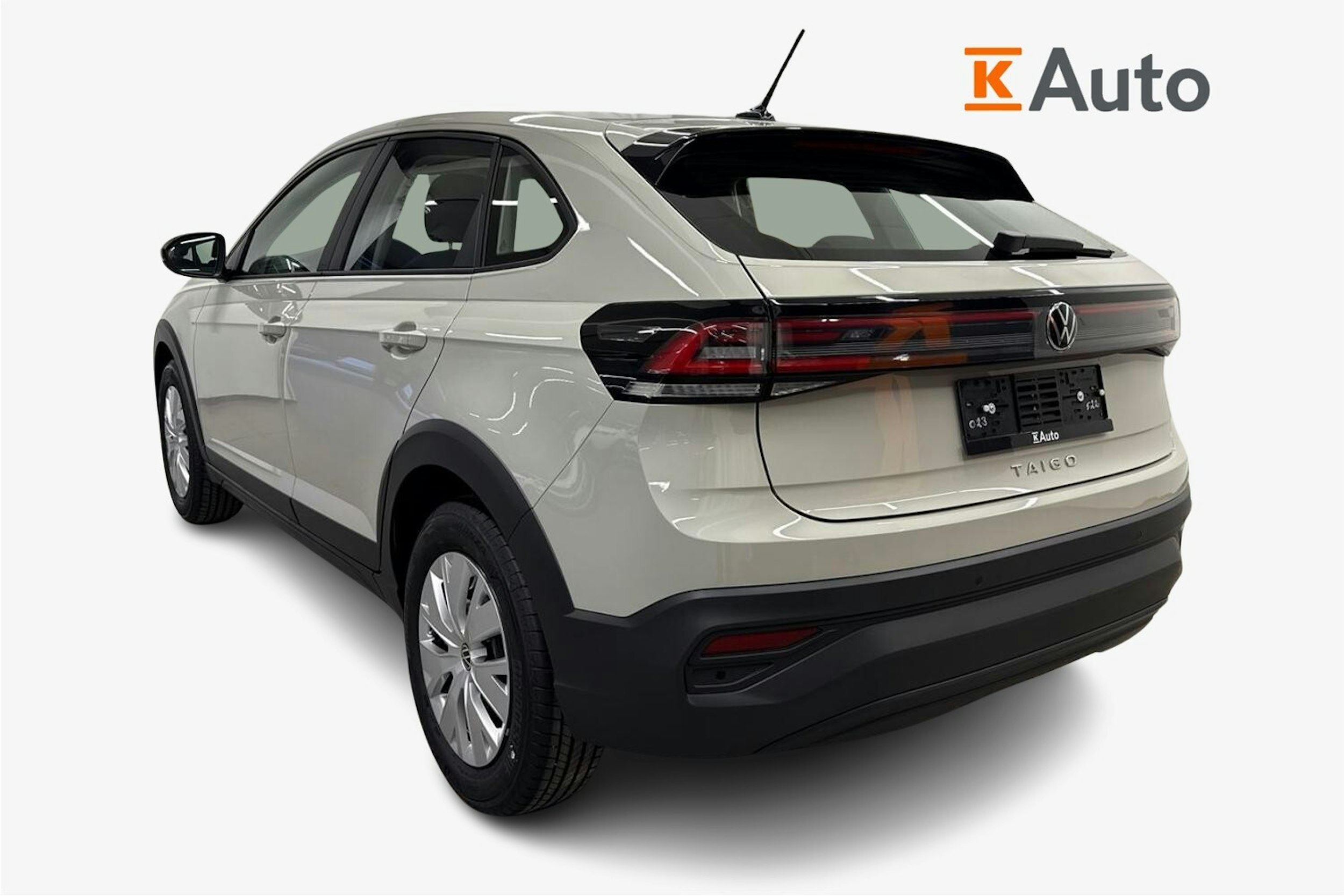 harmaa Volkswagen Taigo 2026 kuva 4.