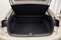 harmaa Volkswagen Taigo 2026 kuva 21.