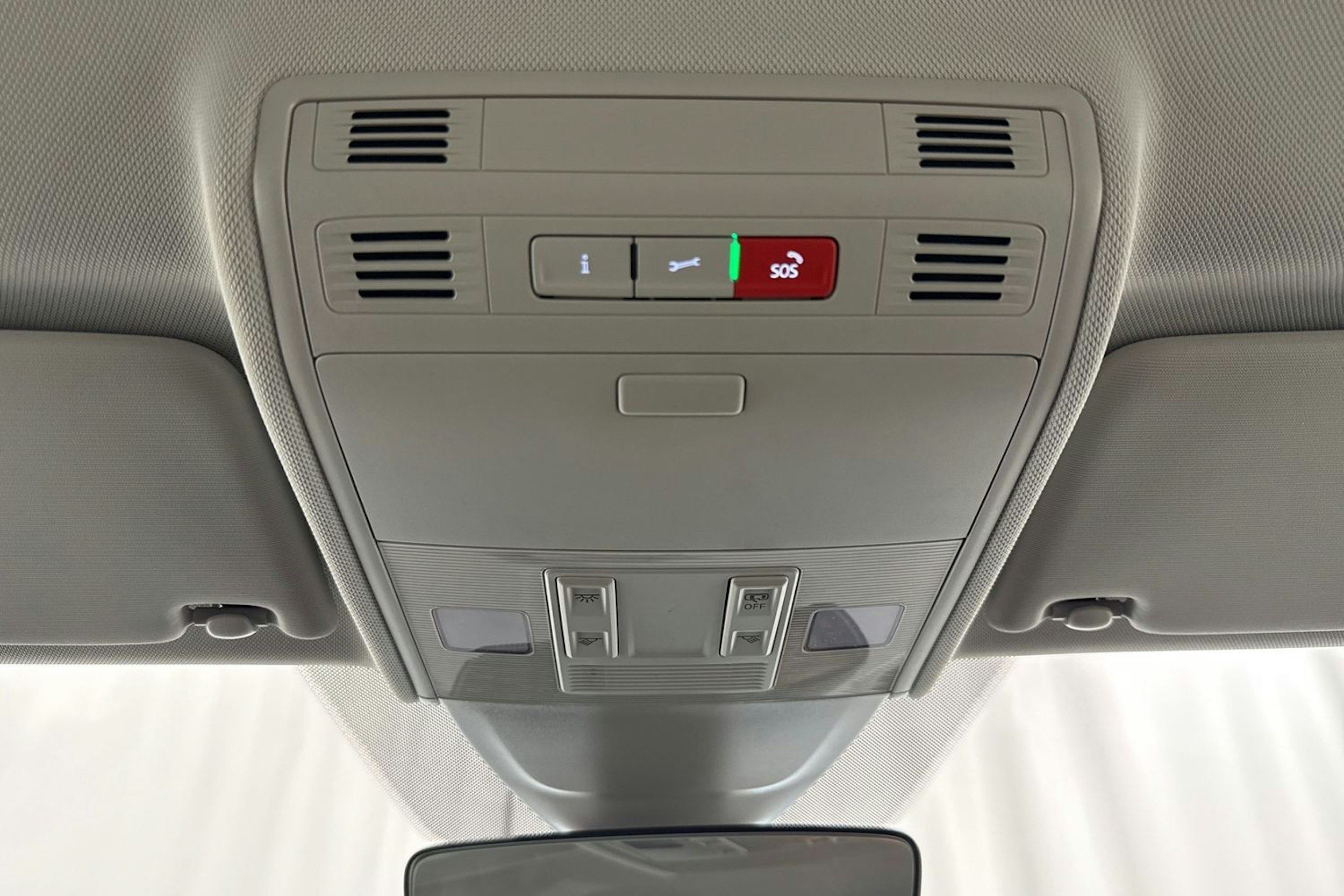 harmaa Volkswagen Taigo 2026 kuva 22.