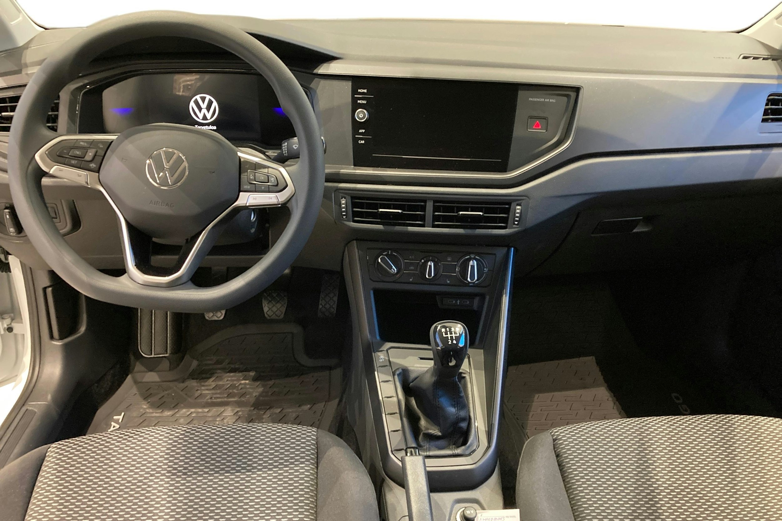 valkoinen Volkswagen Taigo 2026 kuva 7.