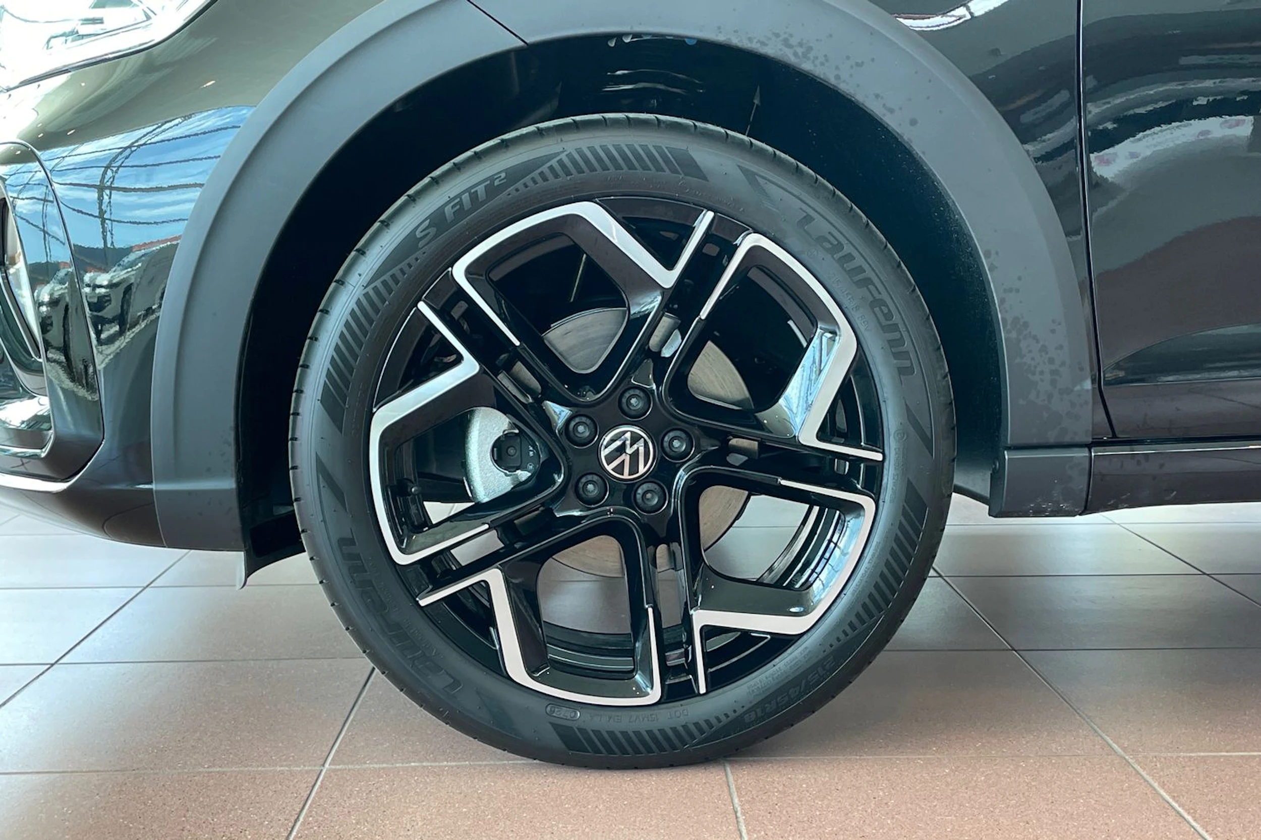 musta Volkswagen Taigo 2026 kuva 10.