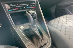 musta Volkswagen Taigo 2026 kuva 13.
