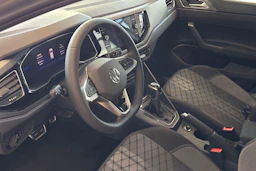 harmaa Volkswagen Taigo 2026 kuva 6.