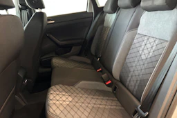 harmaa Volkswagen Taigo 2026 kuva 8.