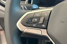 harmaa Volkswagen Taigo 2026 kuva 21.
