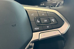 harmaa Volkswagen Taigo 2026 kuva 22.