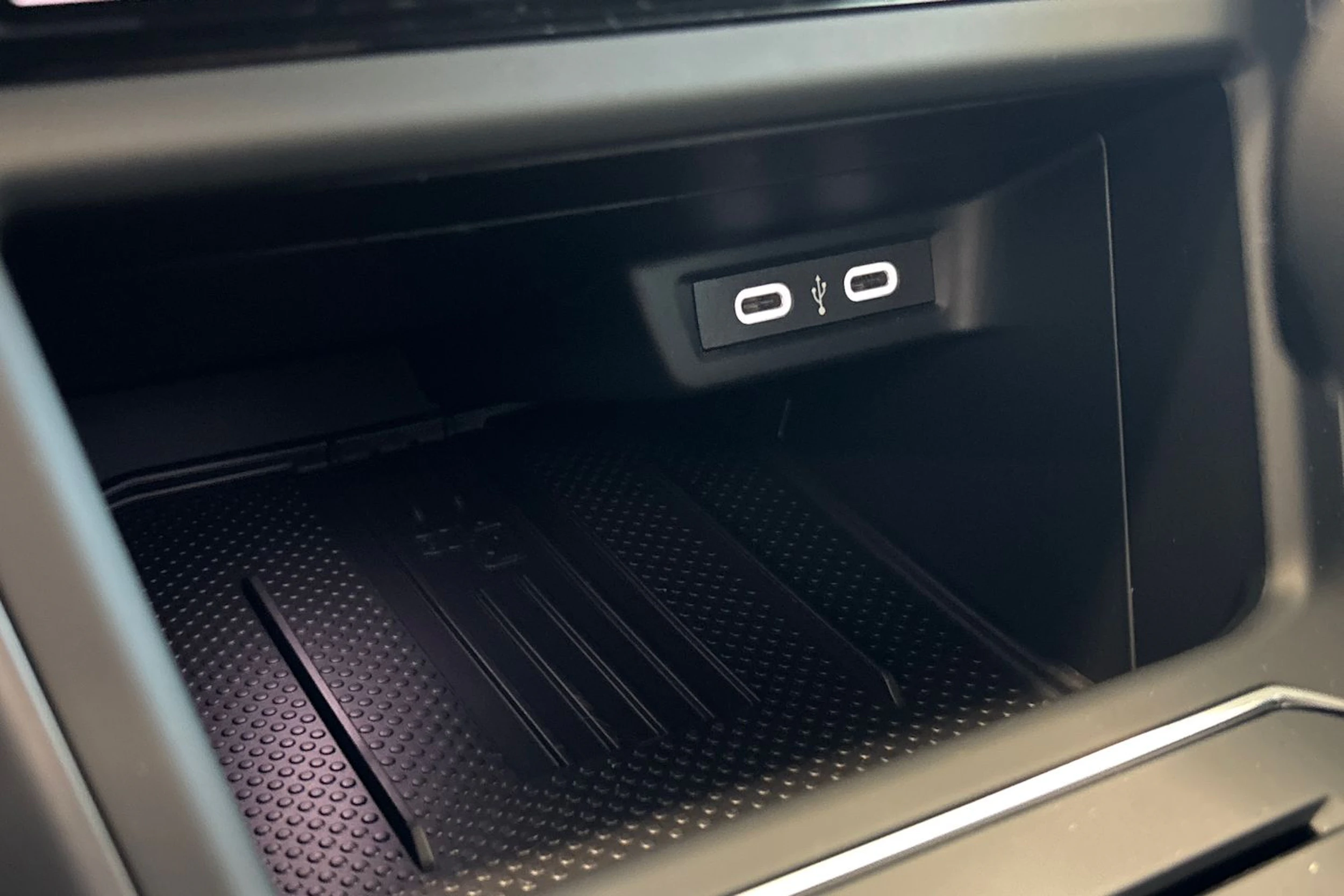 harmaa Volkswagen Taigo 2026 kuva 23.